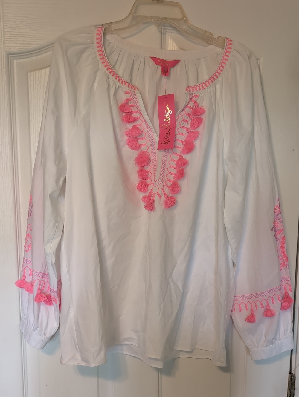 NWT Lilly Pulitzer XL White Peasant Blouse with Pink Tassel Trim